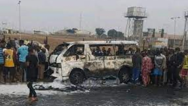 7 burnt to death as commercial bus catches fire in Lagos